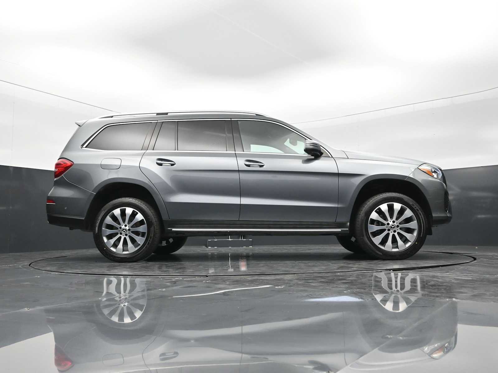 Used 2019 Mercedes-Benz GLS 450 4MATIC image 28