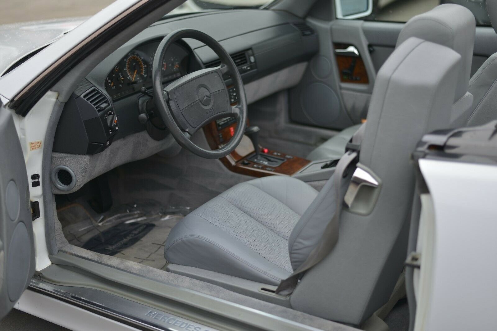 Used 1991 Mercedes-Benz 300 SL image 10