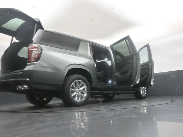 Used 2023 Chevrolet Suburban Premier AWD/4WD image 55