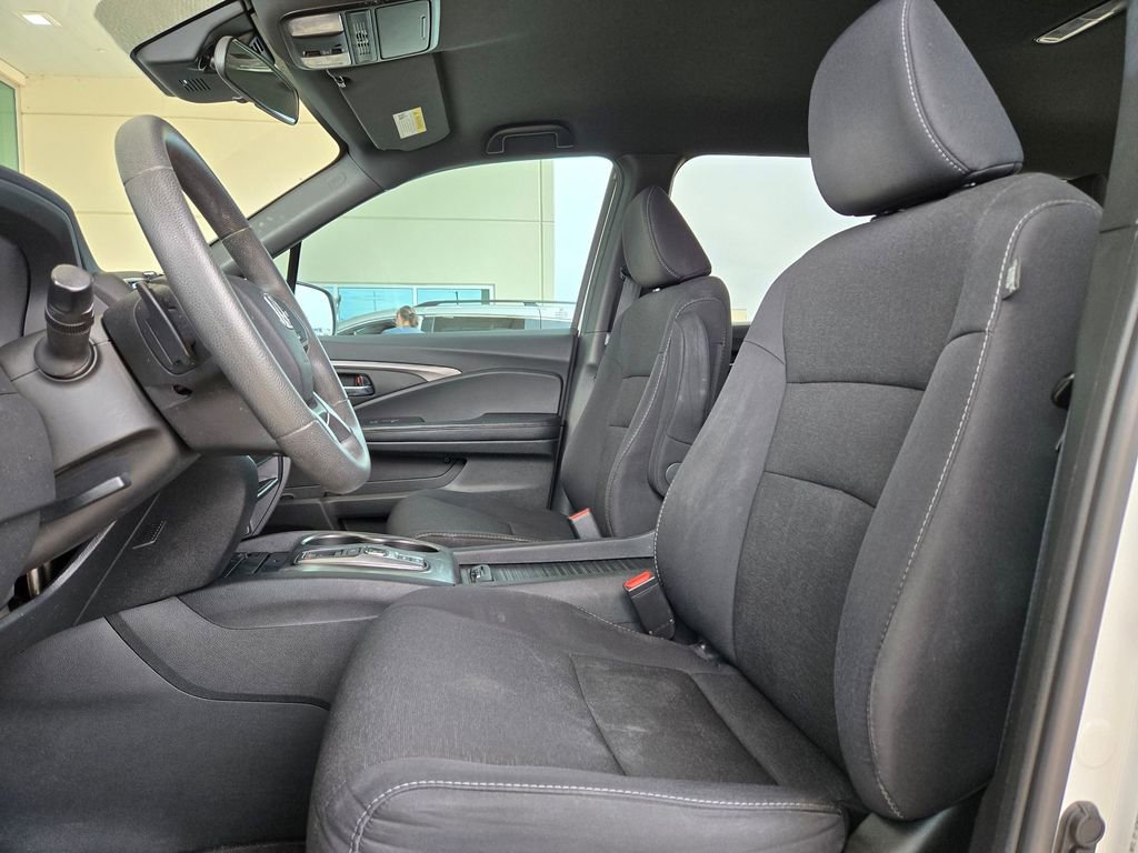 Used 2021 Honda Passport Sport image 9