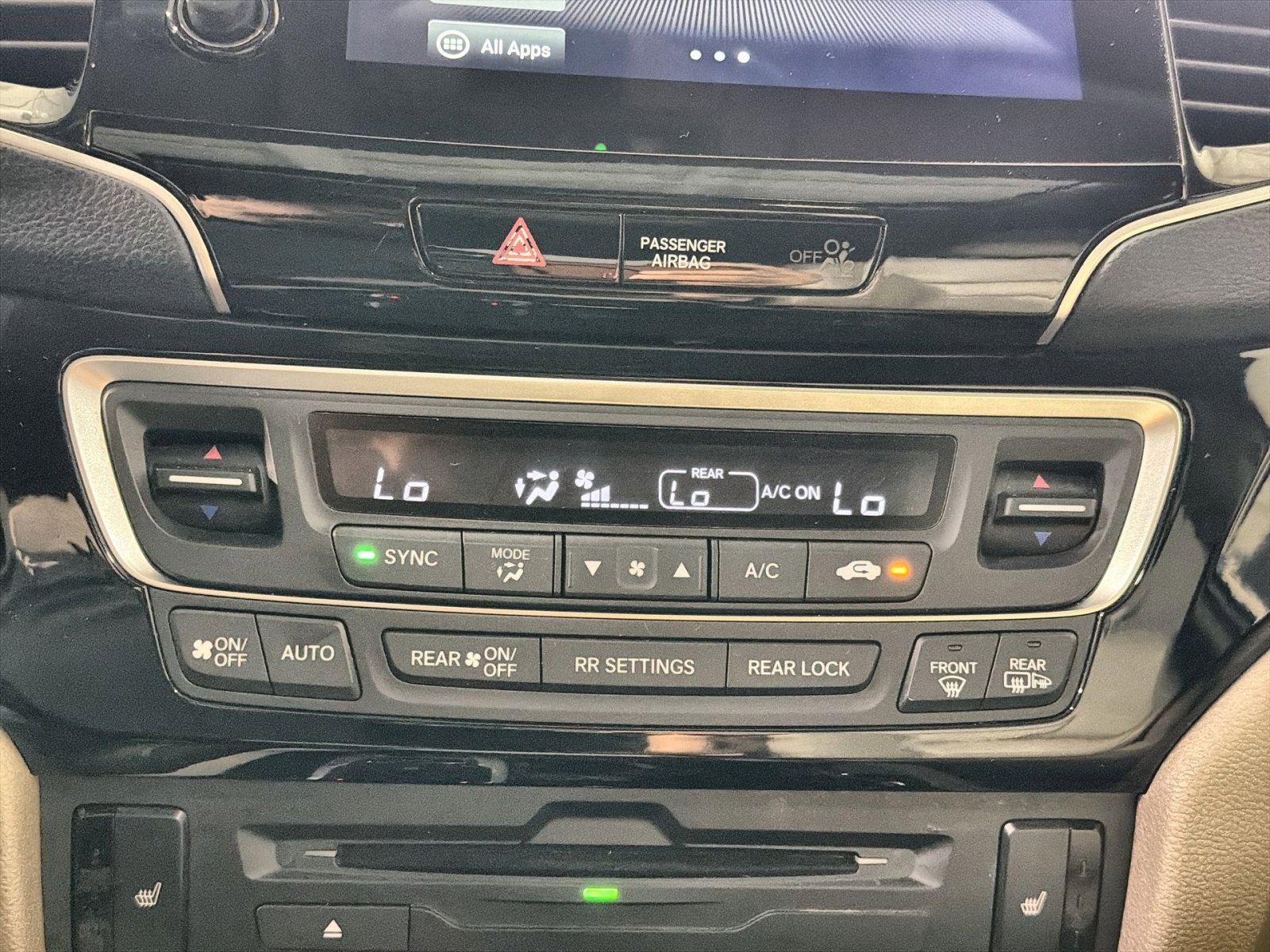 Used 2020 Honda Pilot Touring image 22