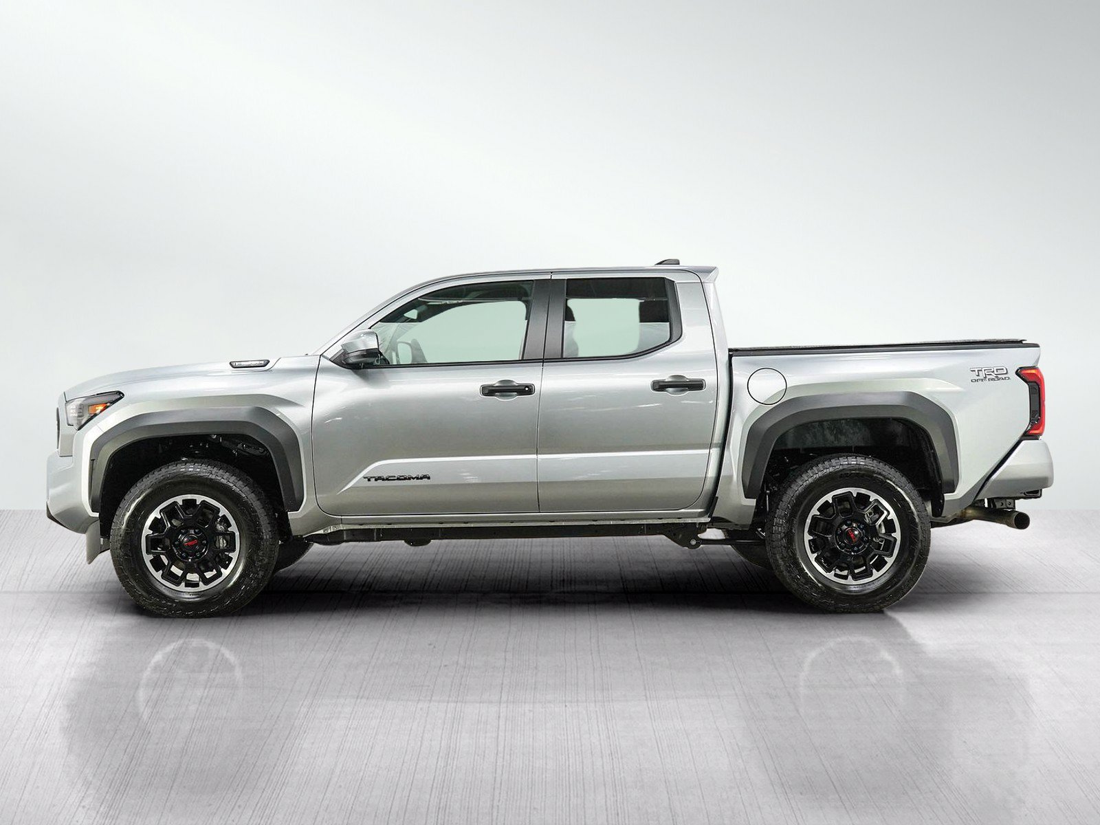 Used 2026 Toyota Tacoma TRD Off-Road AWD/4WD image 2