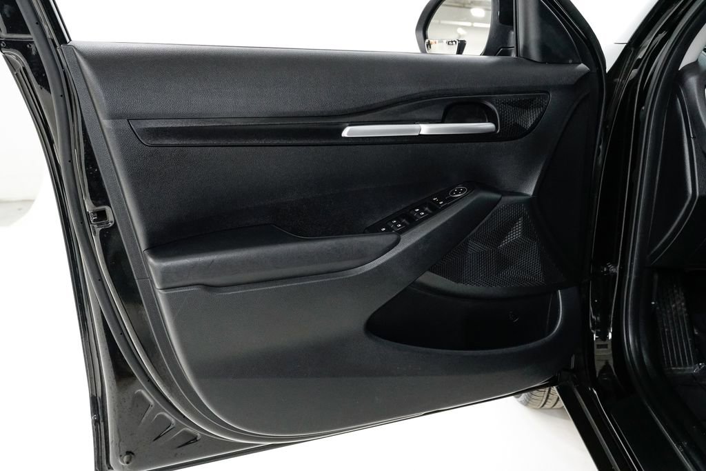 Certified 2025 Kia Seltos LX image 8