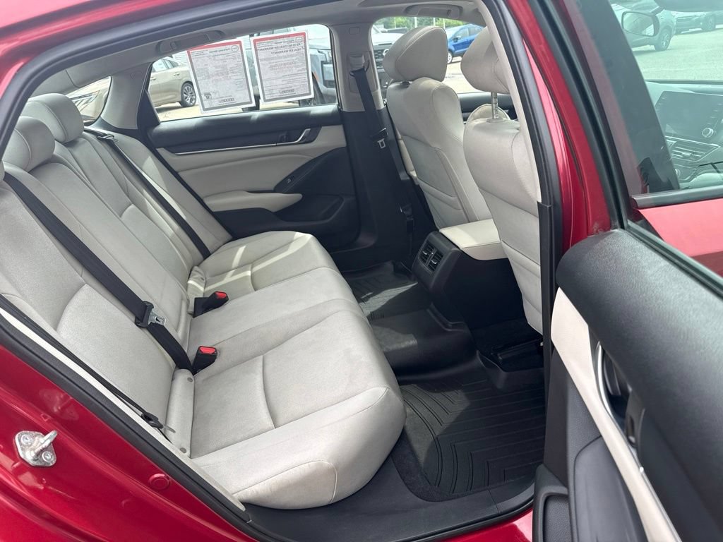 Used 2018 Honda Accord EX image 26