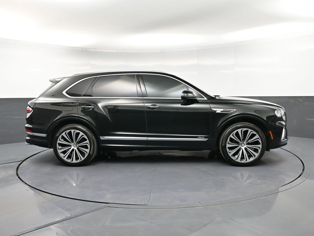 Used 2024 Bentley Bentayga AWD/4WD image 9