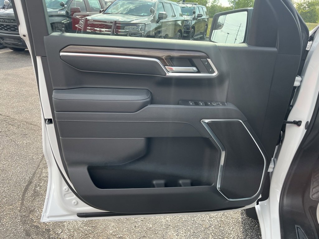 New 2026 Chevrolet Silverado 1500 LT image 9