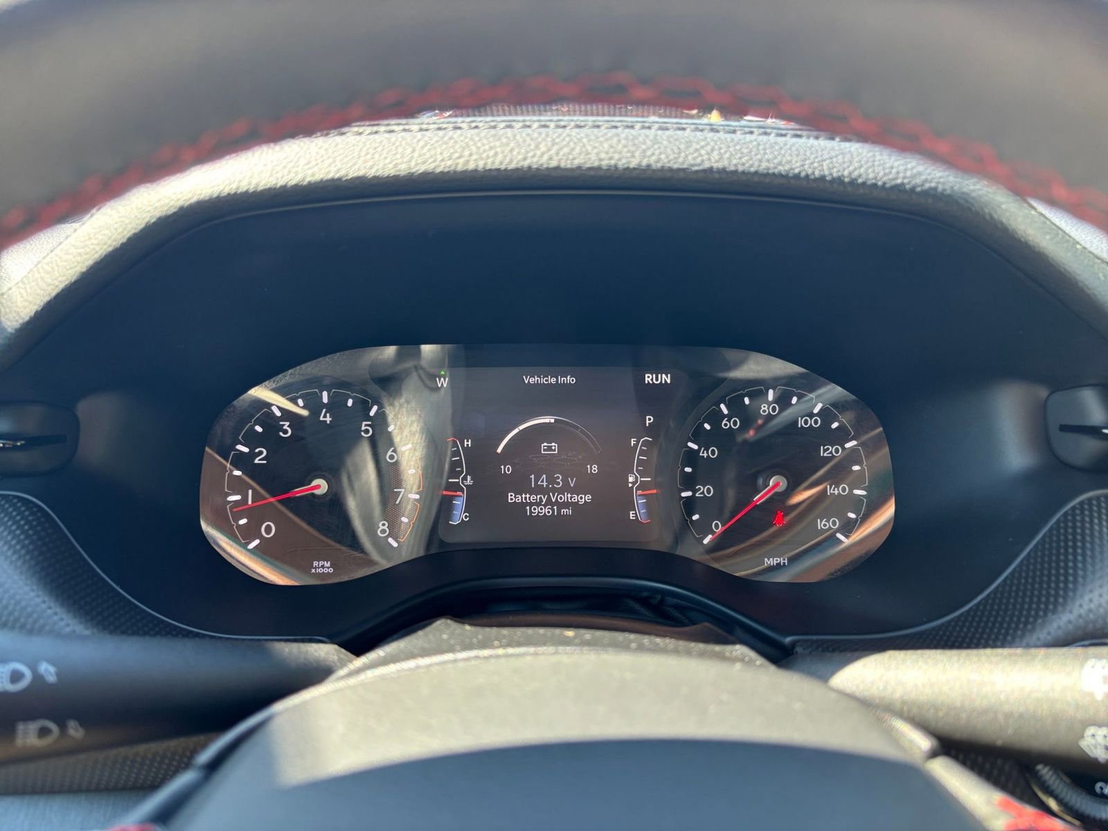 Used 2025 Jeep Compass Trailhawk image 40