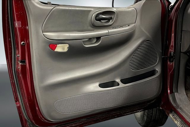 Used 2003 Ford F150 XLT AWD/4WD image 17