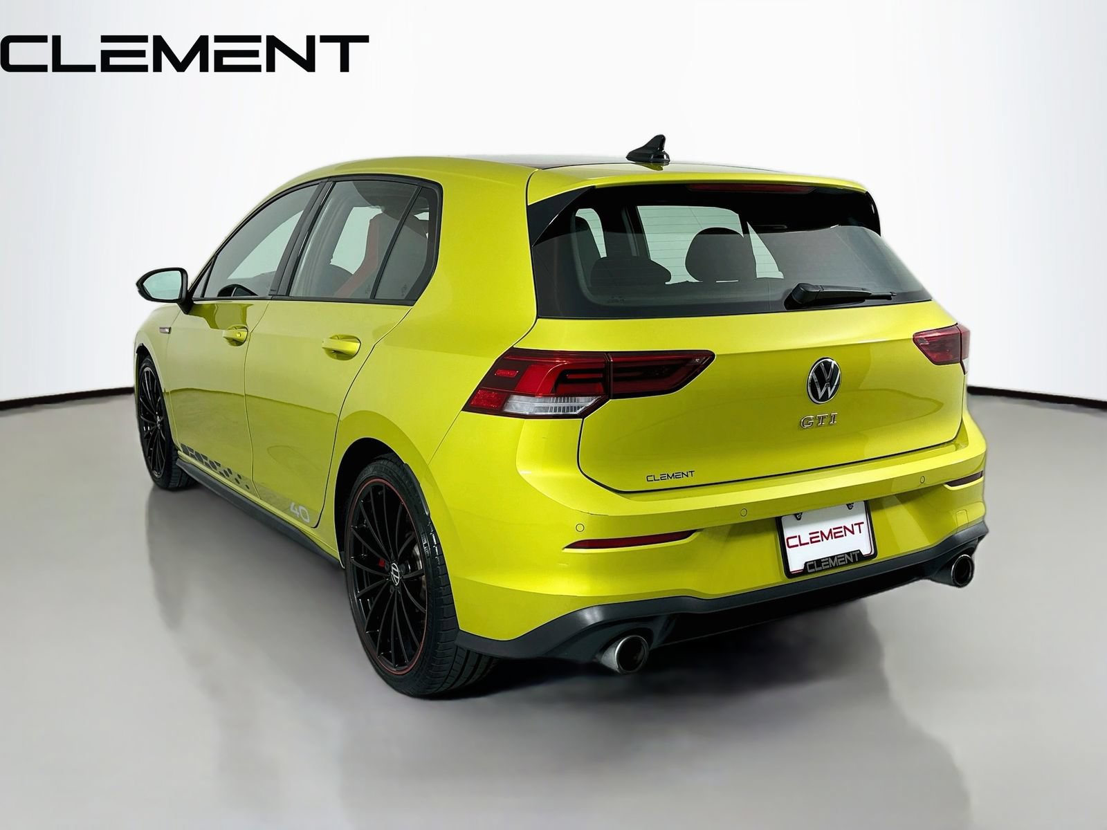 Used 2023 Volkswagen GTI 40th Anniversary Edition FWD image 10