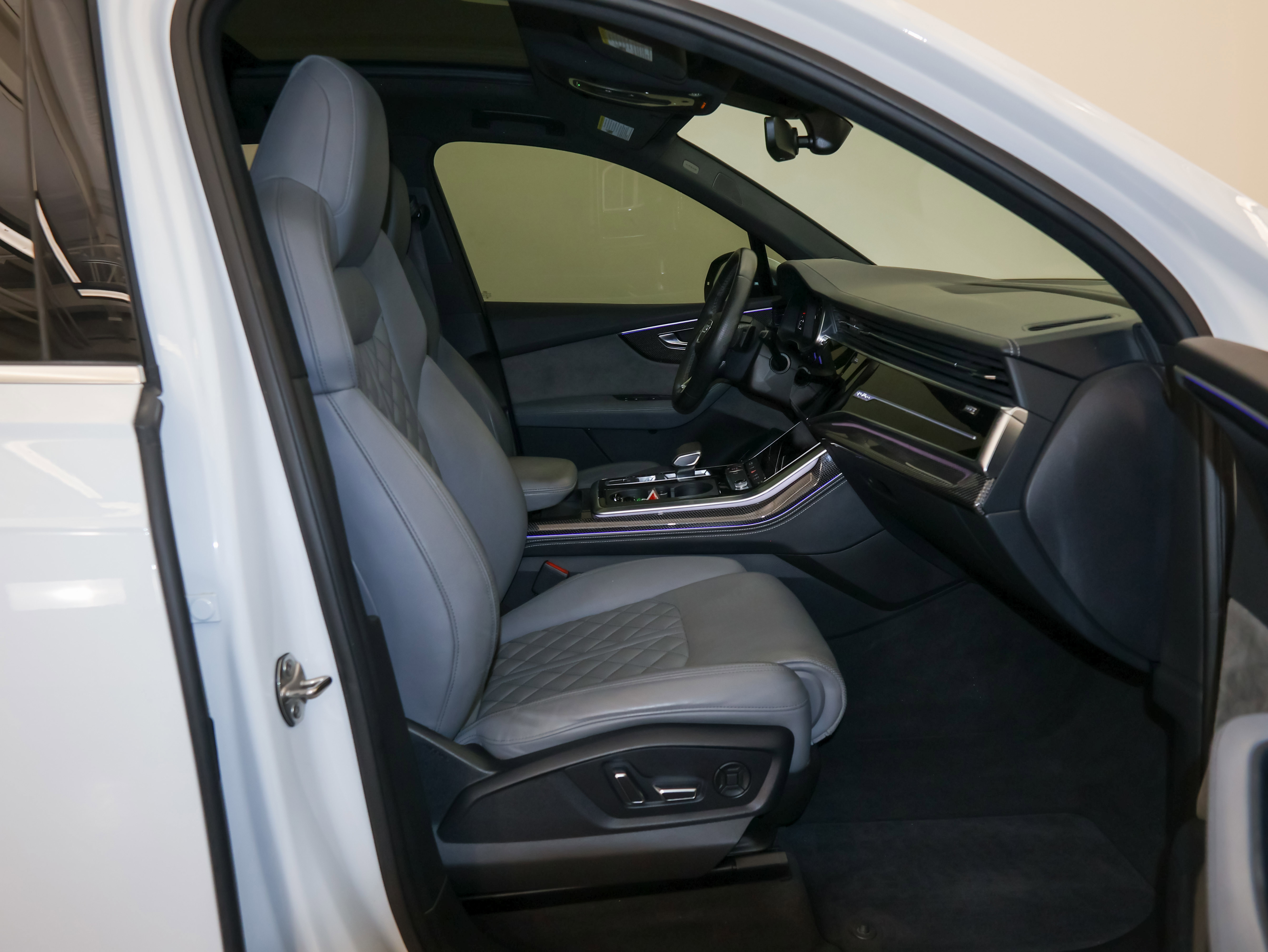 Used 2022 Audi SQ7 Premium Plus AWD/4WD image 51