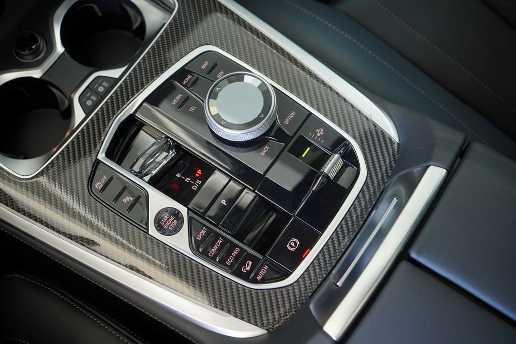New 2026 BMW X7 M60i image 19