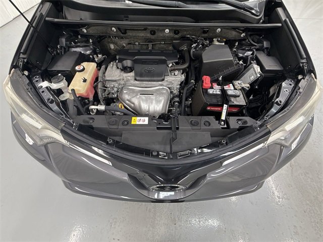 Used 2018 Toyota RAV4 XLE image 27