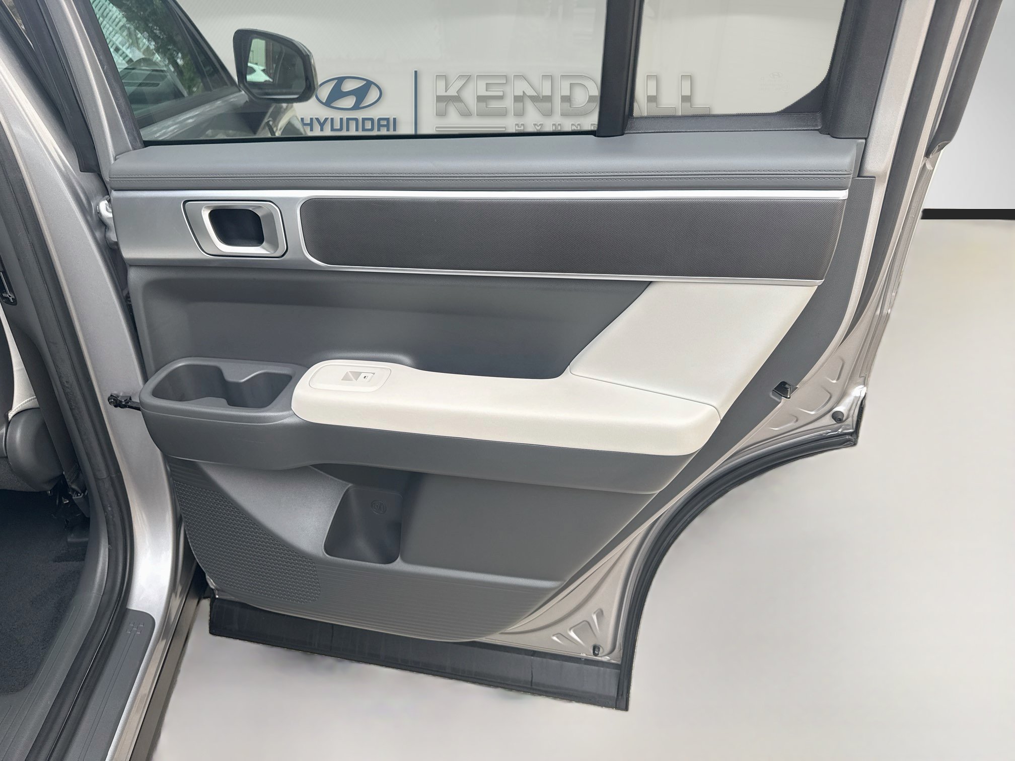 Used 2024 Hyundai Santa Fe SE FWD image 27