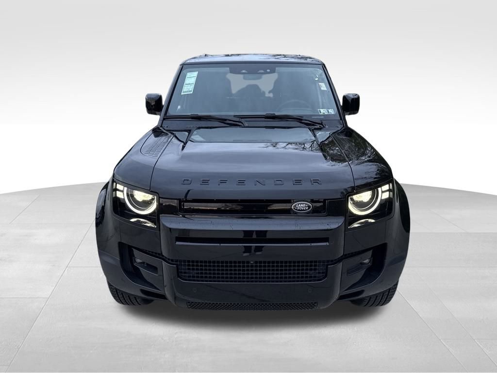 New 2026 Land Rover Defender 110 S image 4
