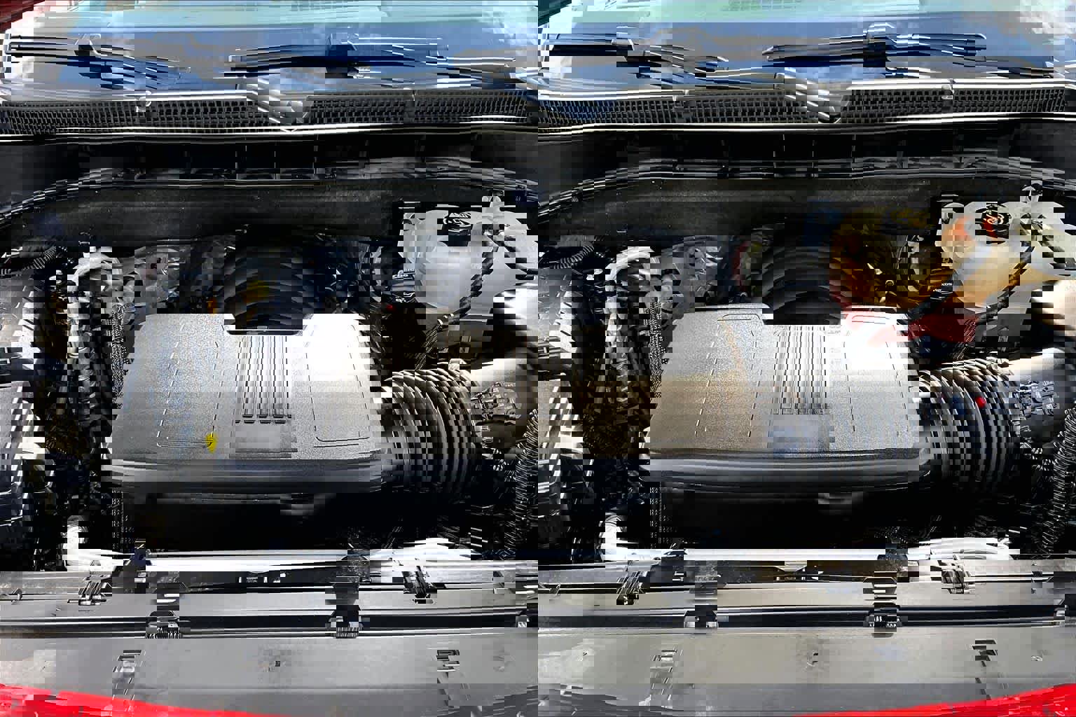 Used 2022 GMC Yukon Denali w/ Denali Premium Package image 32