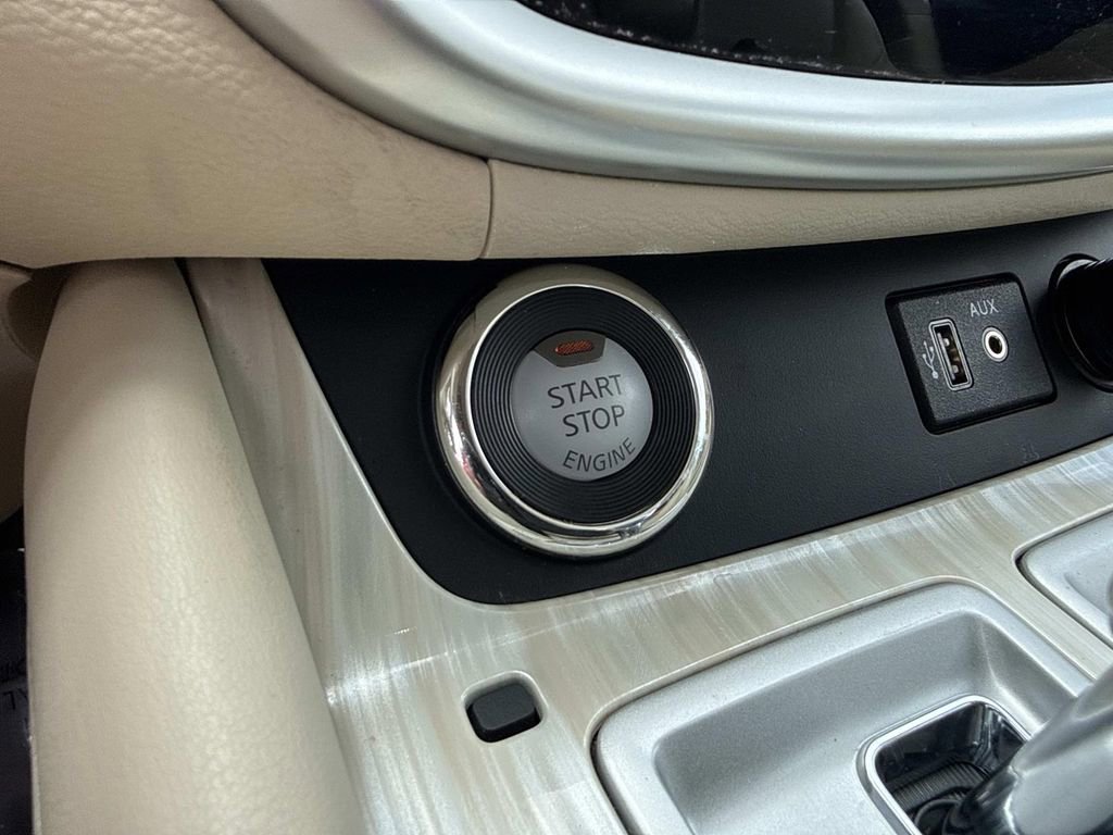 Used 2018 Nissan Murano SV w/ Premium Package FWD image 34