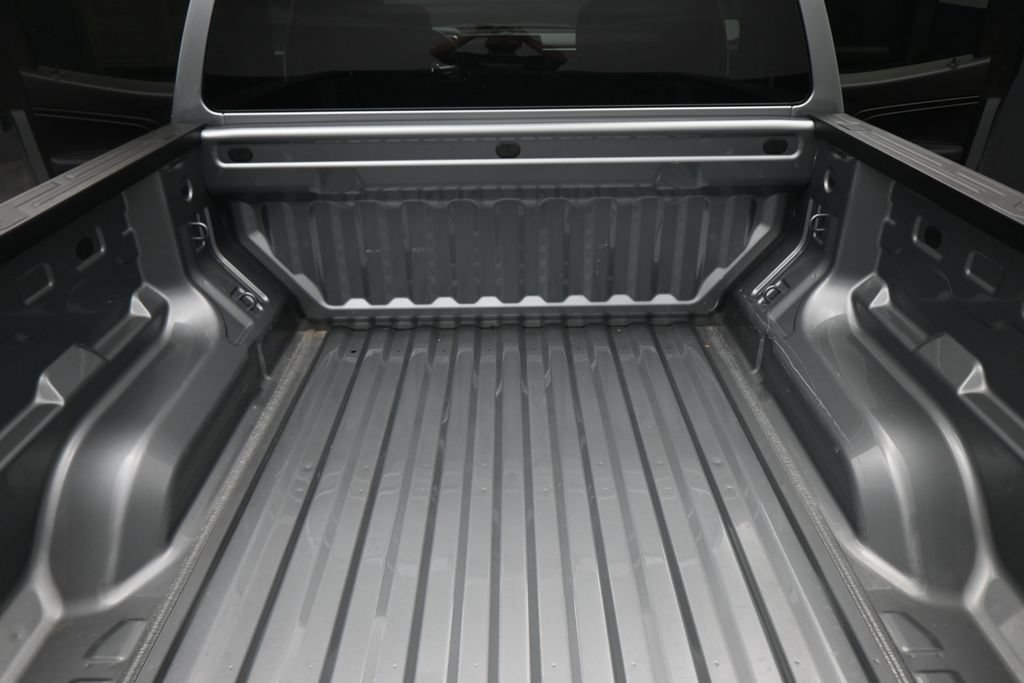 Used 2024 GMC Canyon Elevation w/ Trailering Package RWD image 18