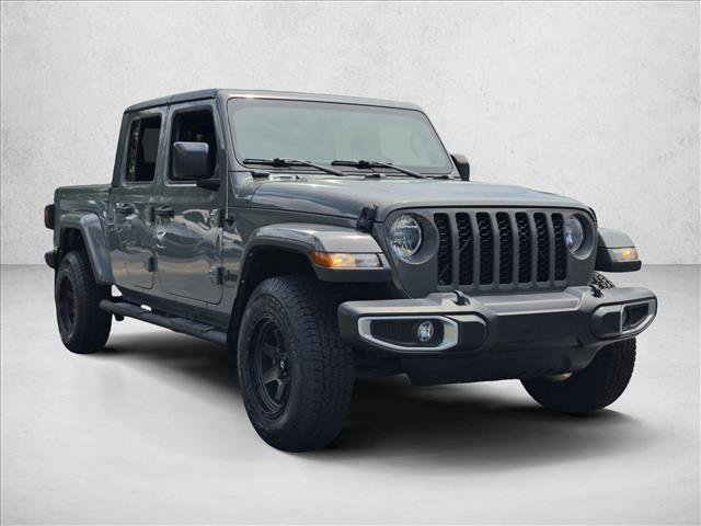 Used 2023 Jeep Gladiator Sport AWD/4WD image 3