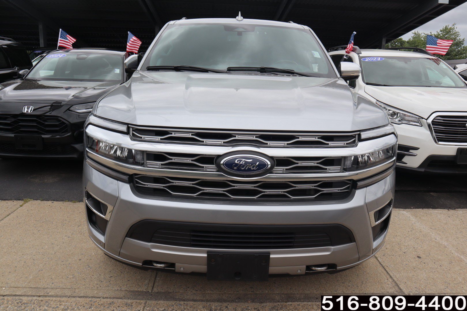 Used 2024 Ford Expedition Platinum AWD/4WD image 4