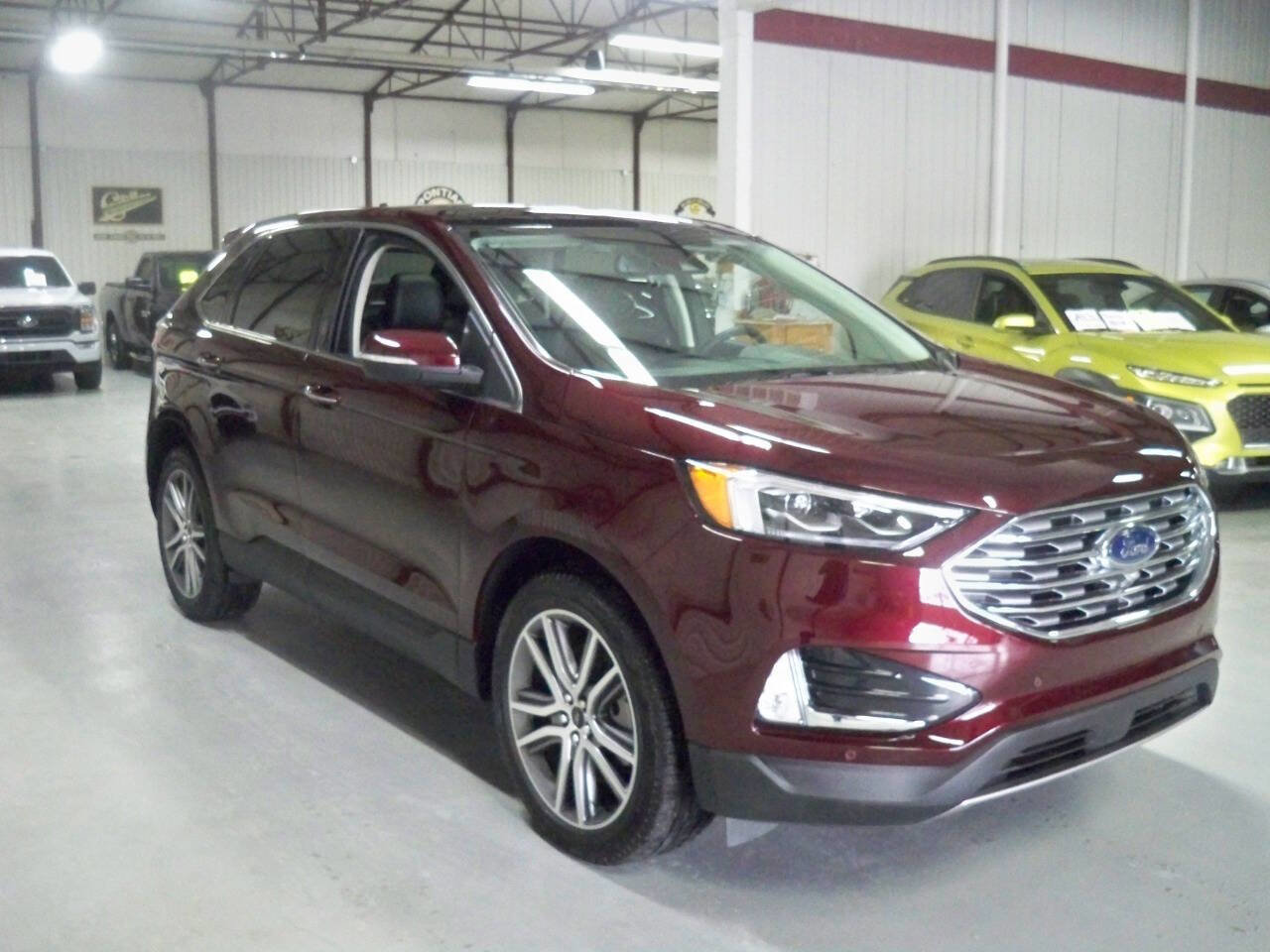 Used 2024 Ford Edge Titanium w/ Equipment Group 301A image 3