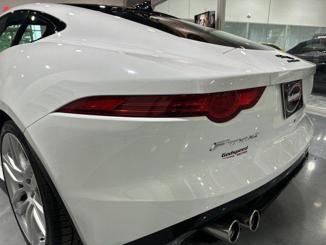 Used 2016 Jaguar F-TYPE R AWD/4WD image 31