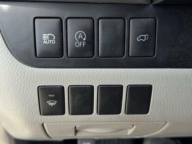 Used 2017 Toyota Highlander XLE image 25