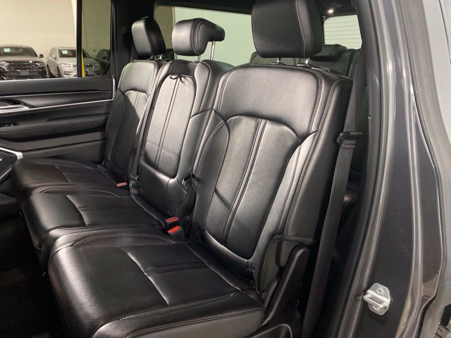 Used 2023 Jeep Wagoneer 4WD w/ Premium Group I image 82