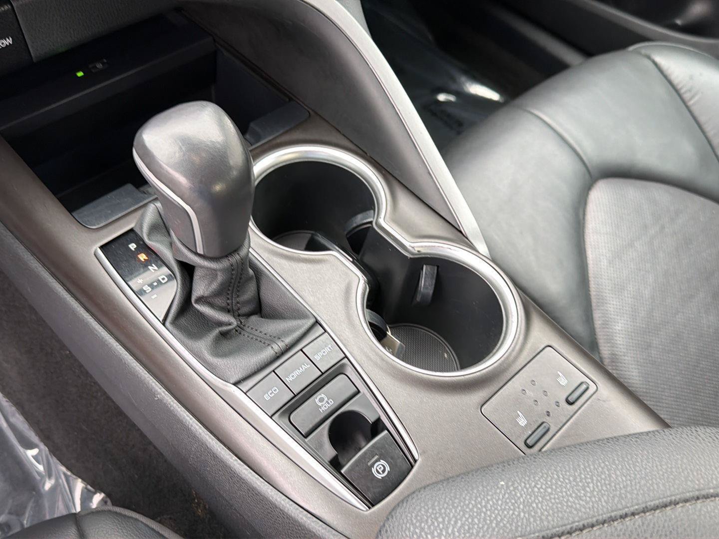 Used 2023 Toyota Camry XLE w/ Navigation Package FWD image 28