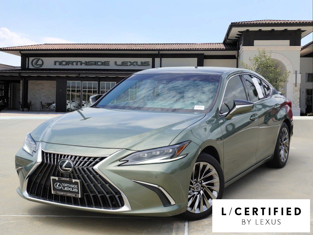 Certified 2024 Lexus ES 350 Ultra Luxury w/ Accessory Package (Z2) FWD image 1