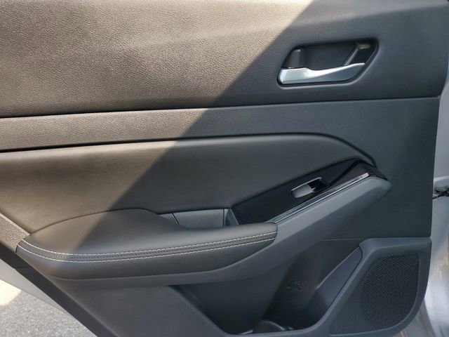 Used 2021 Nissan Altima 2.5 SV w/ SV Premium Package FWD image 13