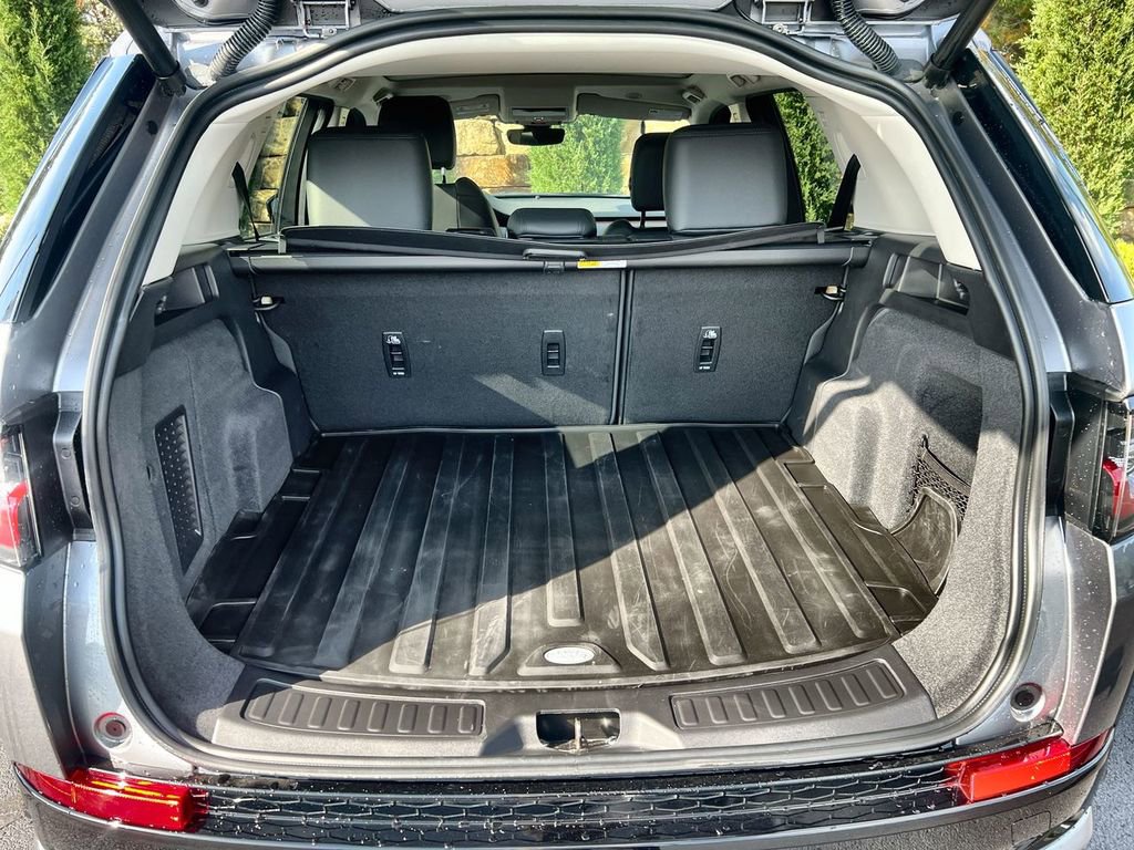 Certified 2025 Land Rover Discovery Sport S image 18