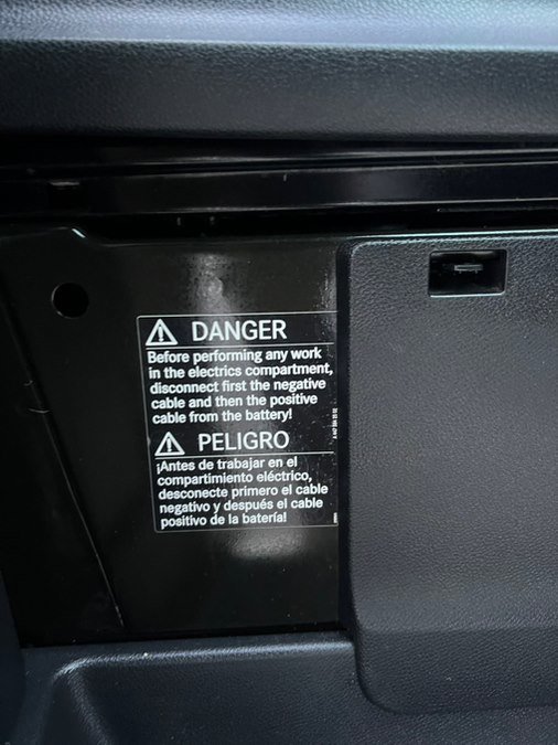 Used 2020 Mercedes-Benz Metris Kargo Master Shelves /Partitio w/ Safety Package image 40