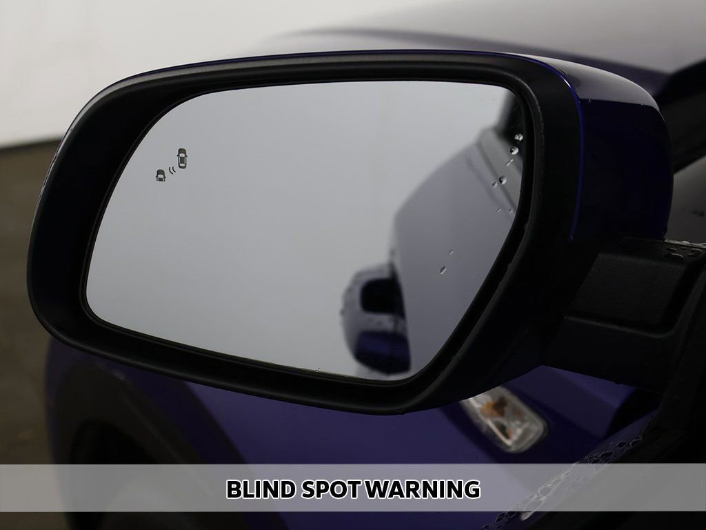 Certified 2025 Hyundai Venue Limited FWD image 4