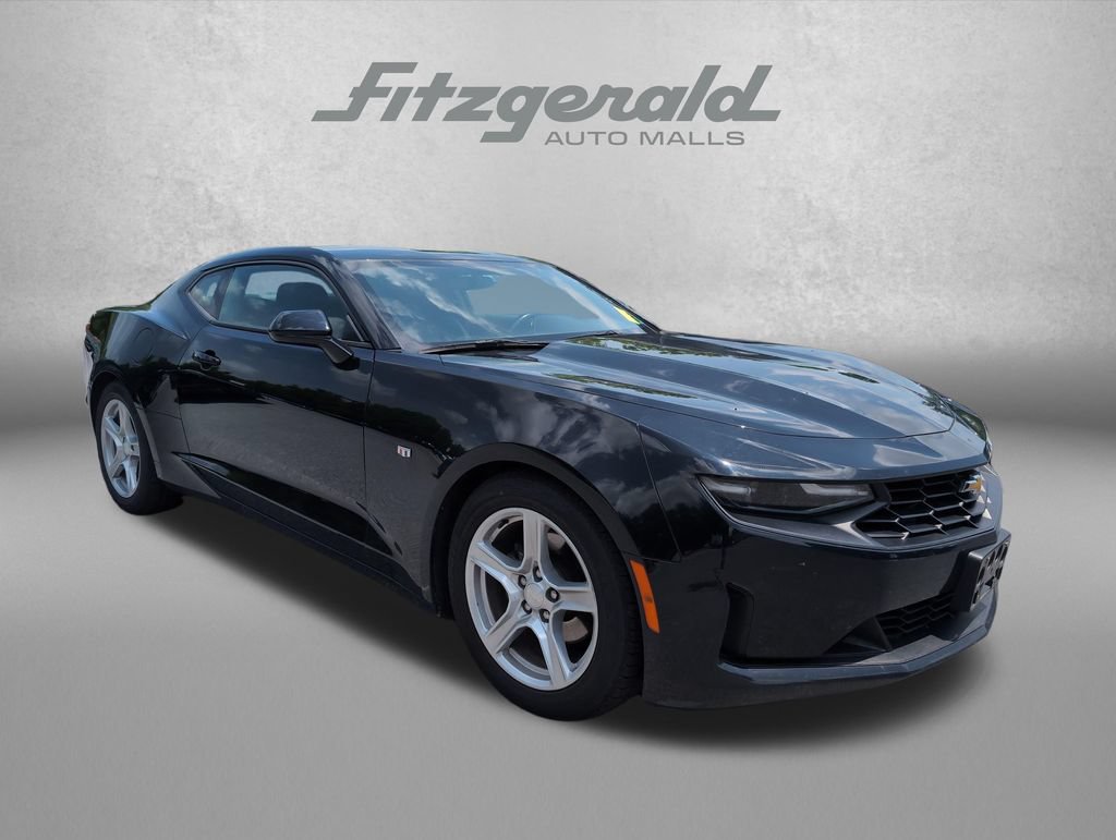 Used 2023 Chevrolet Camaro LT RWD image 1