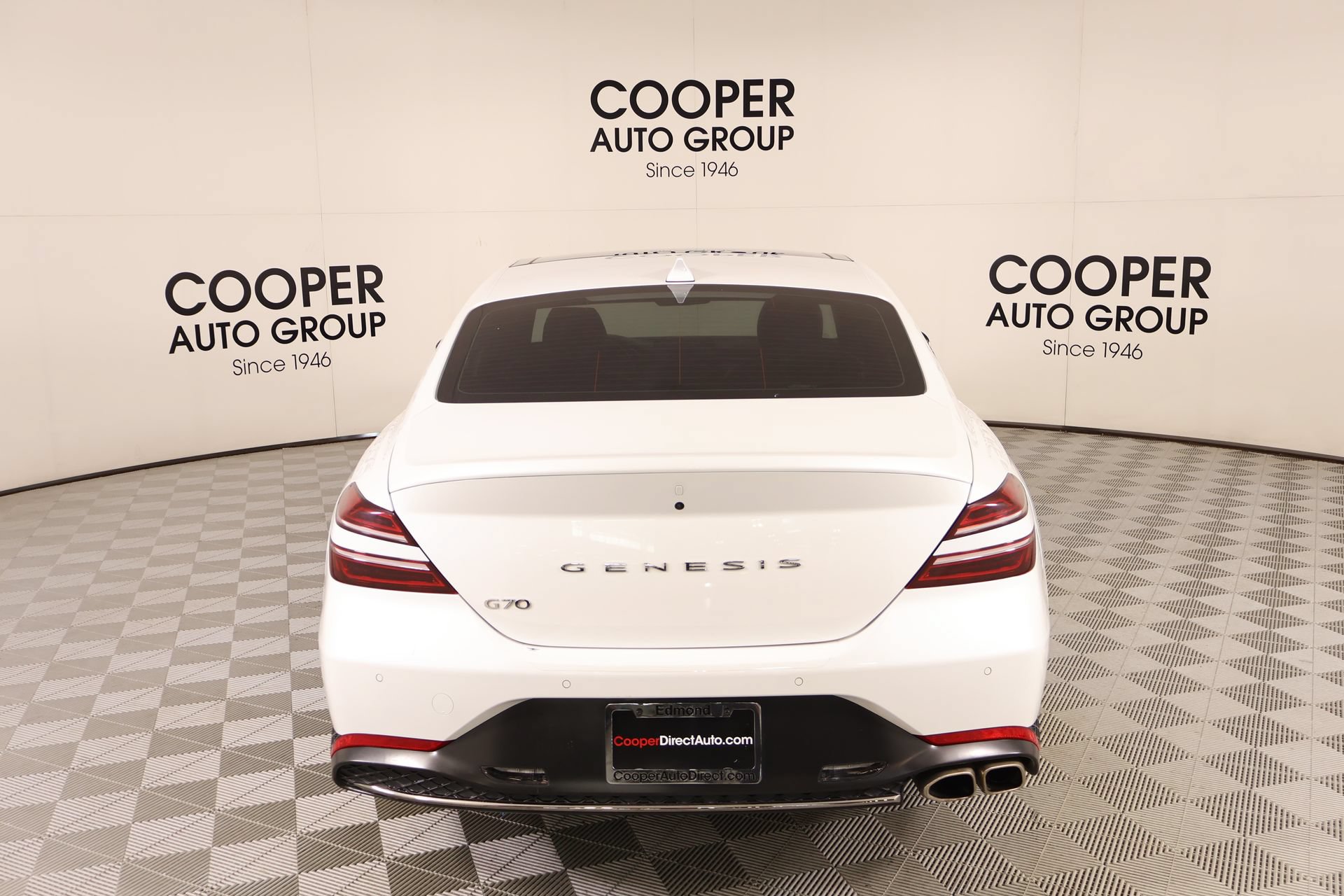 Used 2023 Genesis G70 2.0T w/ Sport Prestige Package RWD image 23