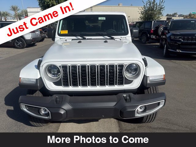 Used 2024 Jeep Wrangler Unlimited Sahara w/ Technology Group AWD/4WD image 9