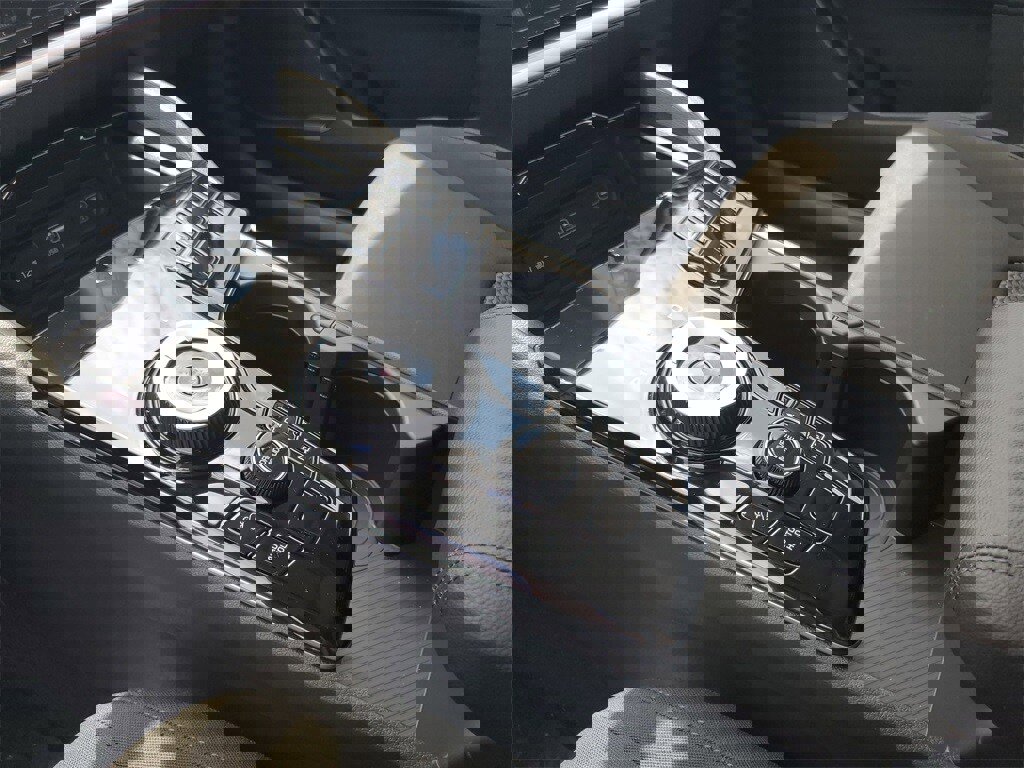 New 2025 Kia Sportage LX image 18