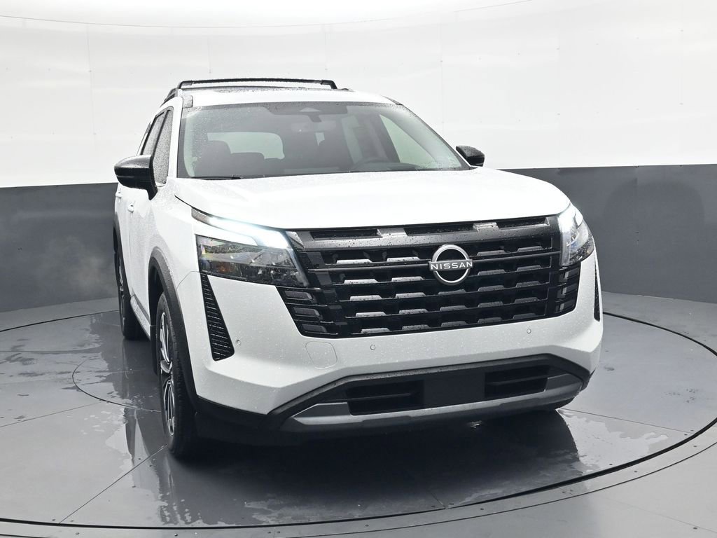 New 2026 Nissan Pathfinder Platinum w/ Cargo Package AWD/4WD image 12