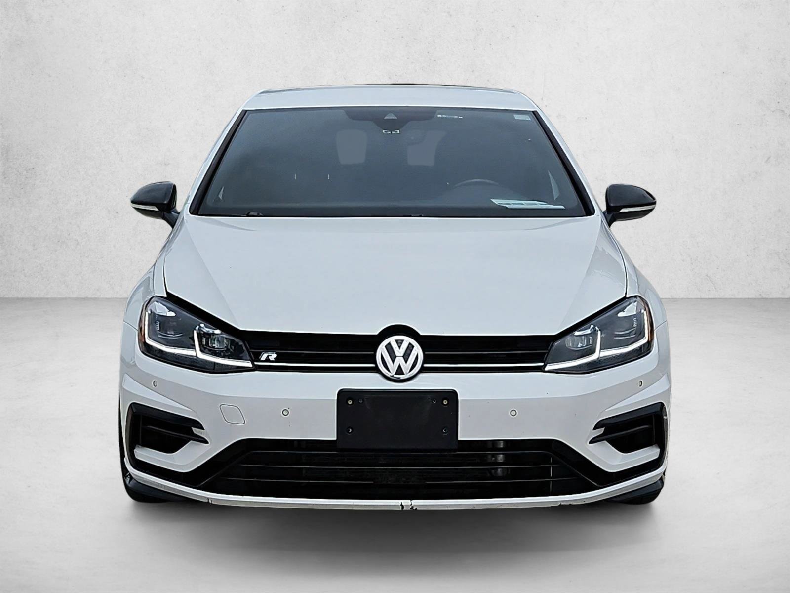 Used 2019 Volkswagen Golf 4-Door AWD/4WD image 2