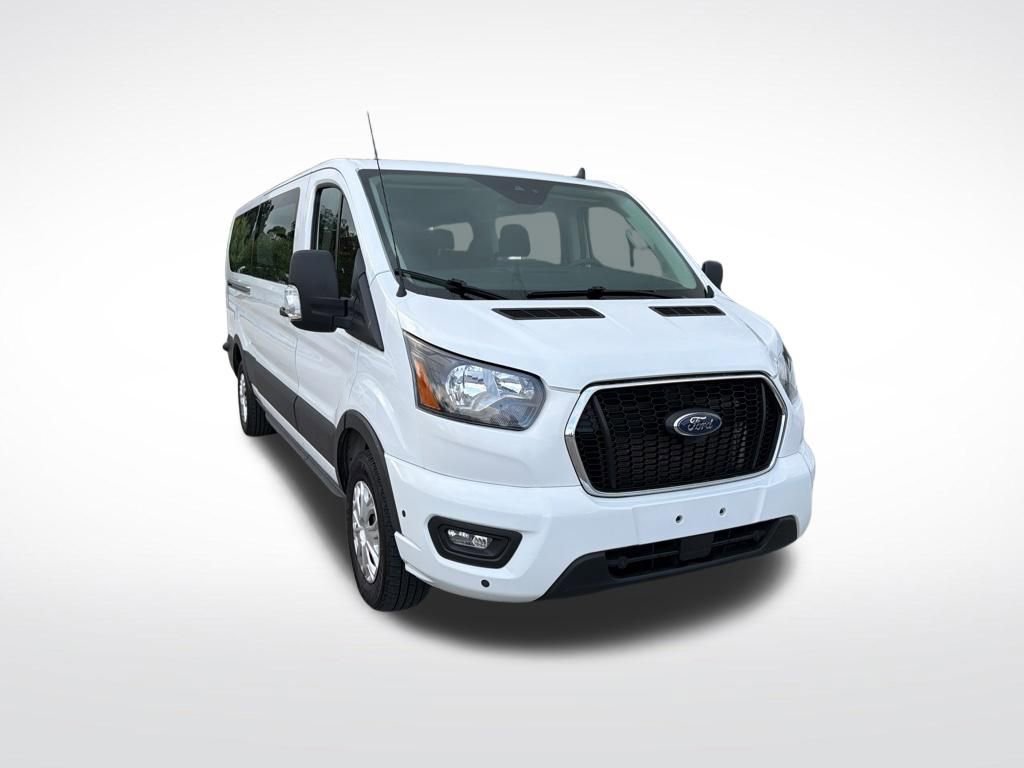 Used 2024 Ford Transit 350 XLT image 2