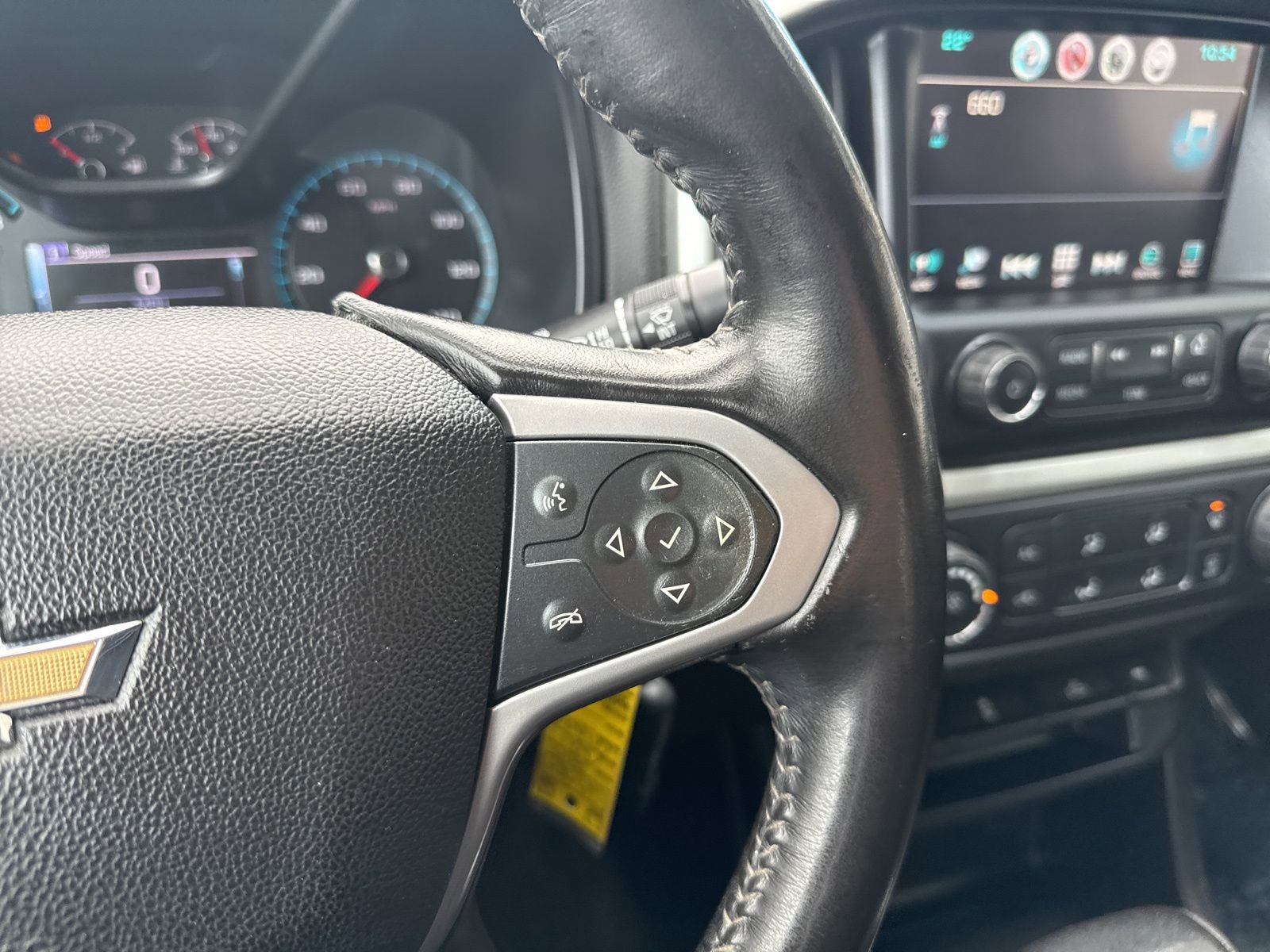 Used 2017 Chevrolet Colorado LT w/ LT Convenience Package image 31