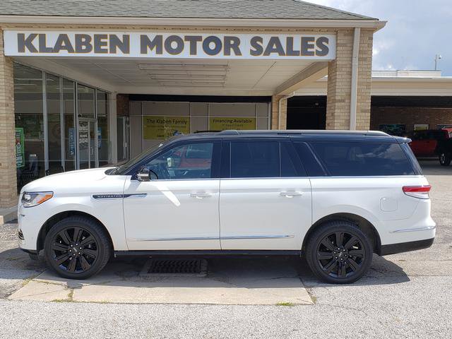 Used 2022 Lincoln Navigator L Black Label AWD/4WD image 2