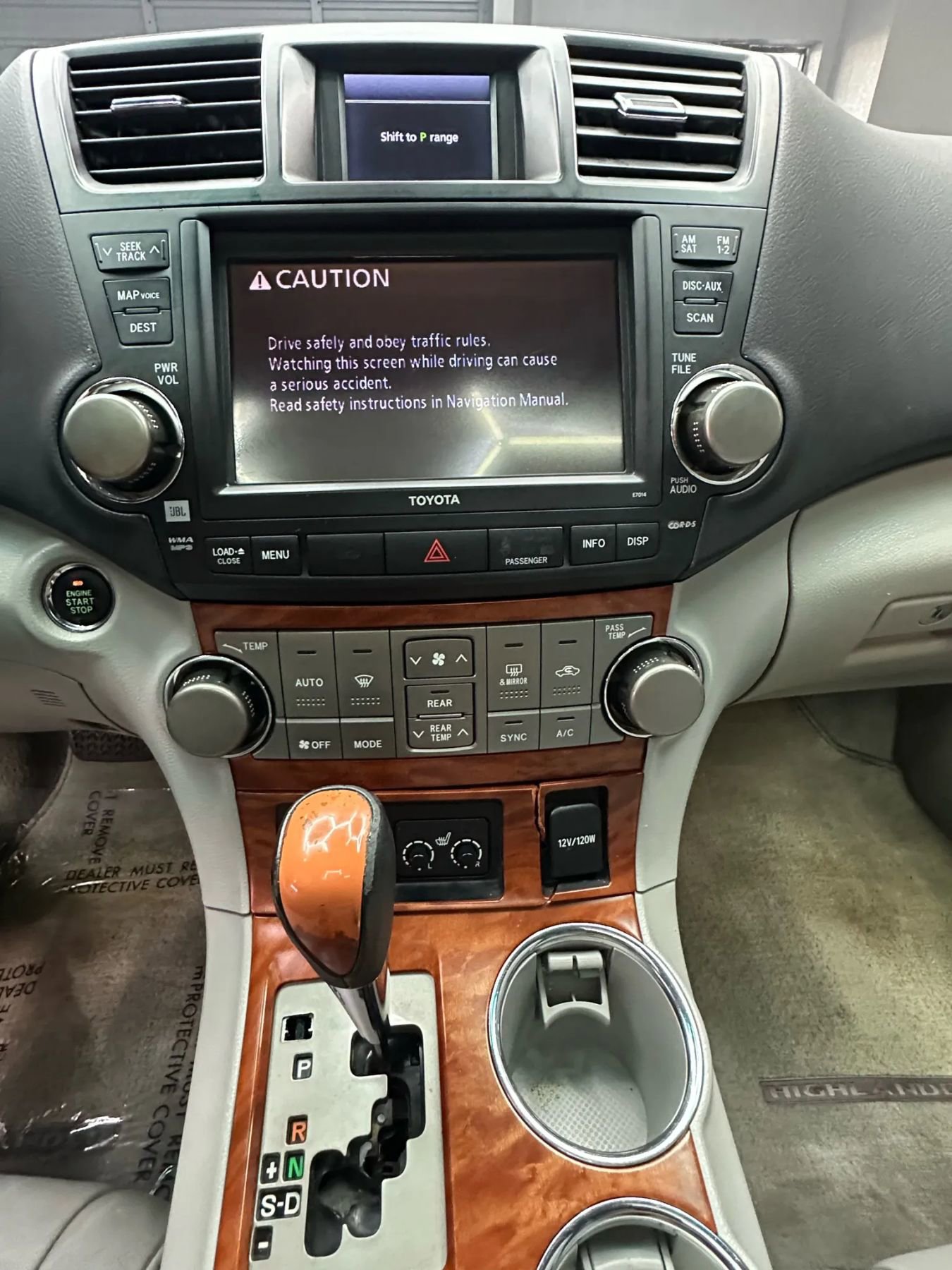 Used 2010 Toyota Highlander Limited image 21