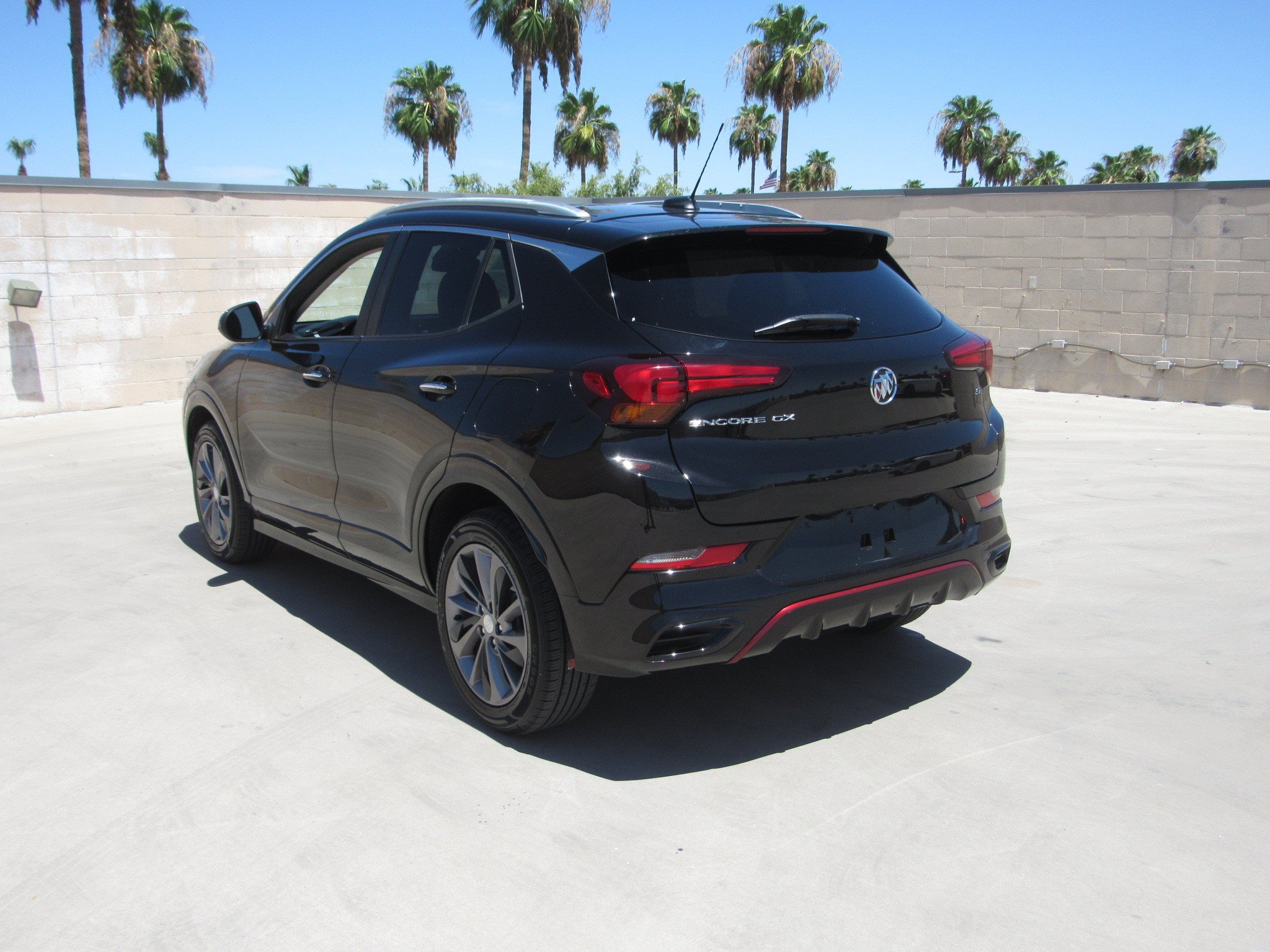 Used 2022 Buick Encore GX Select w/ Sport Touring Package FWD image 6