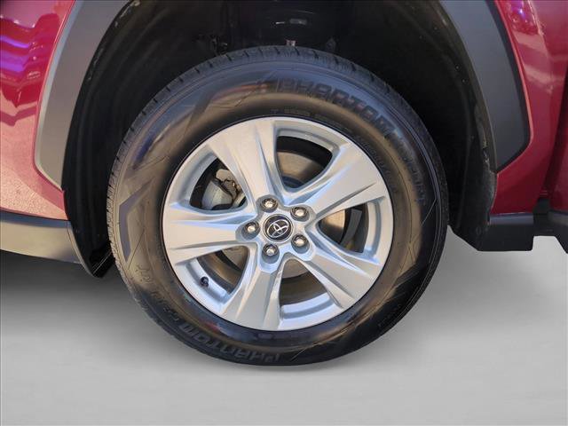 Used 2021 Toyota RAV4 XLE image 21