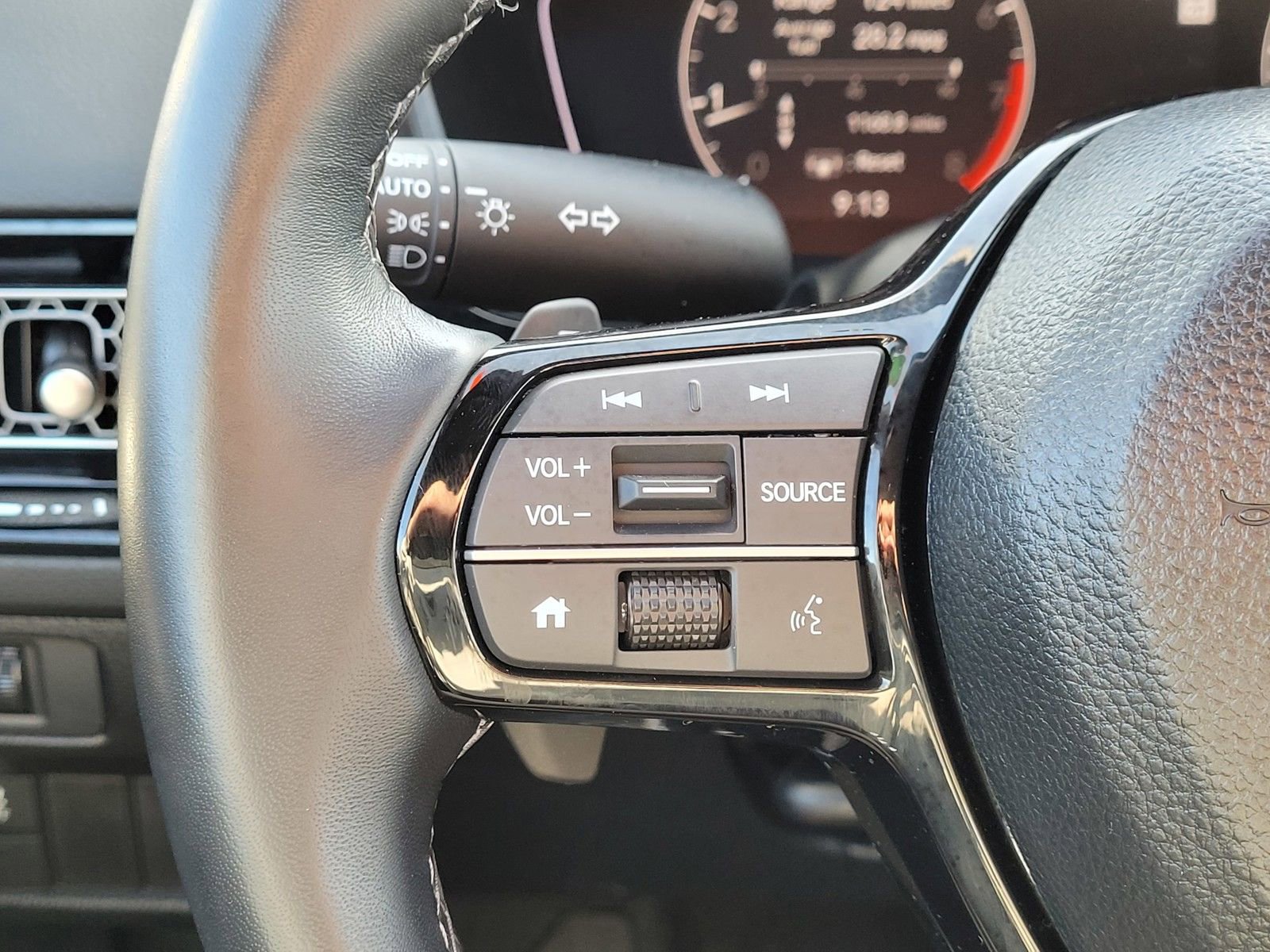 Certified 2025 Honda Civic Sport image 19