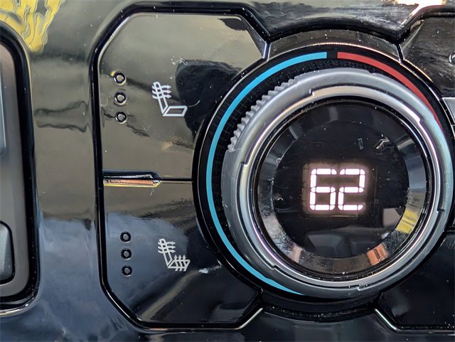 Used 2024 Chevrolet Silverado 1500 LT Trail Boss w/ LT Trail Boss Premium Package image 19