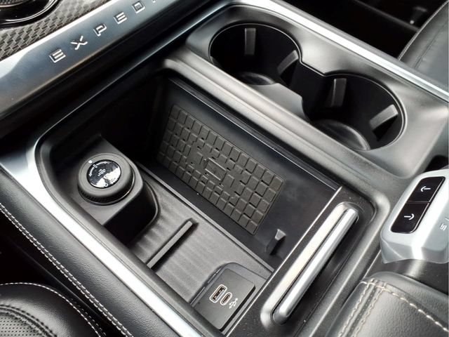 Used 2025 Ford Expedition Max Platinum w/ Stealth Appearance Package AWD/4WD image 27