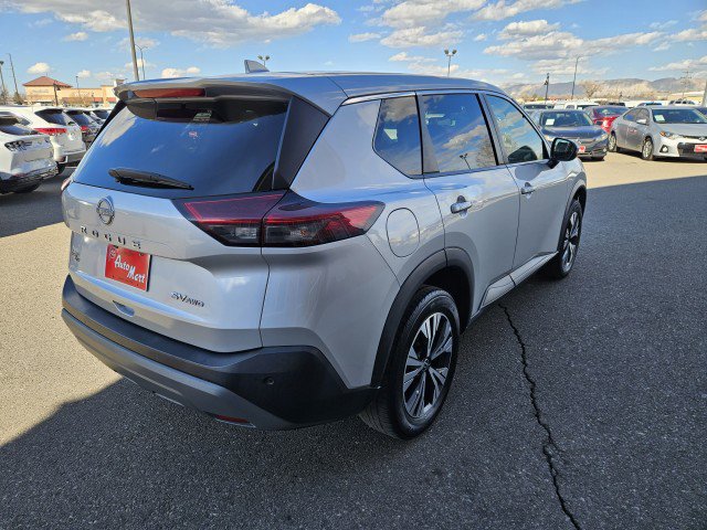 Used 2022 Nissan Rogue SV AWD/4WD image 5