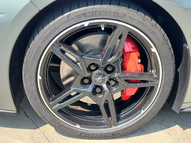 Used 2023 Chevrolet Corvette Stingray Premium Conv w/ Z51 Performance Package RWD image 10